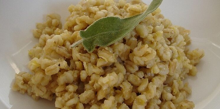 Porridge di orzo perlato per dimagrire